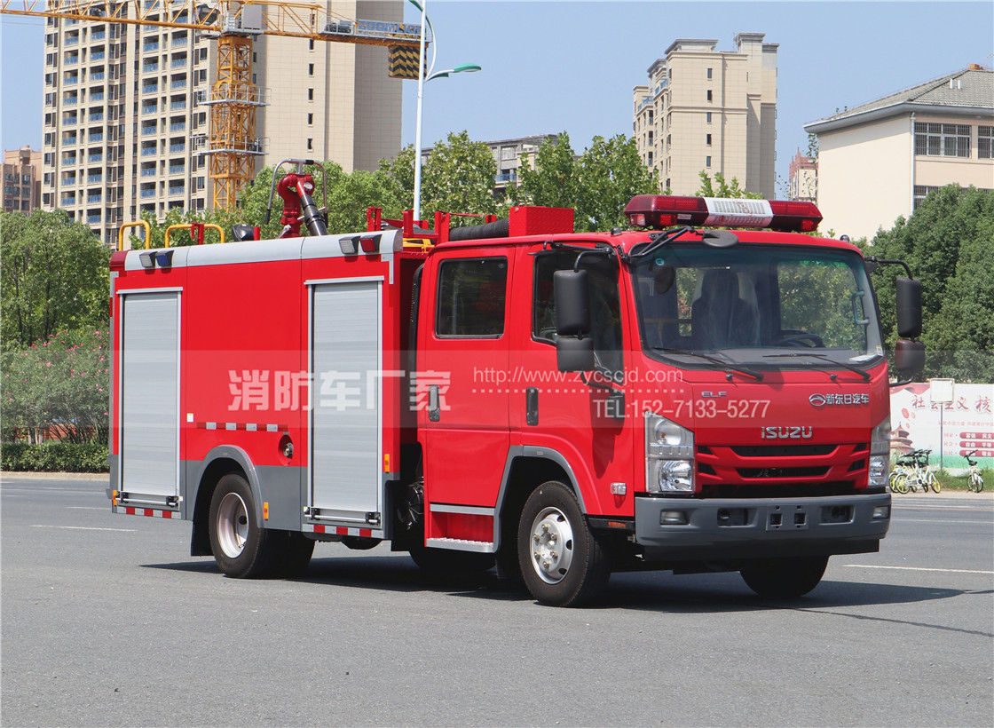 3.5吨小型水罐消防车【五十铃700P】